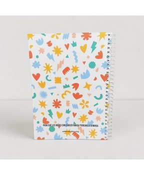 Libreta de anillas Fundación Aladina utilizada en entorno de oficina como regalo corporativo solidario